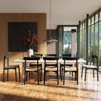Chaise de salle à manger noire de style Mid-Century Modern avec cadre en chêne massif