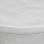 Table d'appoint moderne en béton couleur ivoire avec construction résistante aux intempéries