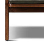 Fauteuil moderne en cuir vert olive avec structure en bois séché au four