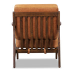 Fauteuil lounge moderne en cuir couleur cognac avec structure en bois séché au four