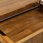 Table basse brun clair de style Mid-Century Modern avec rangement escamotable