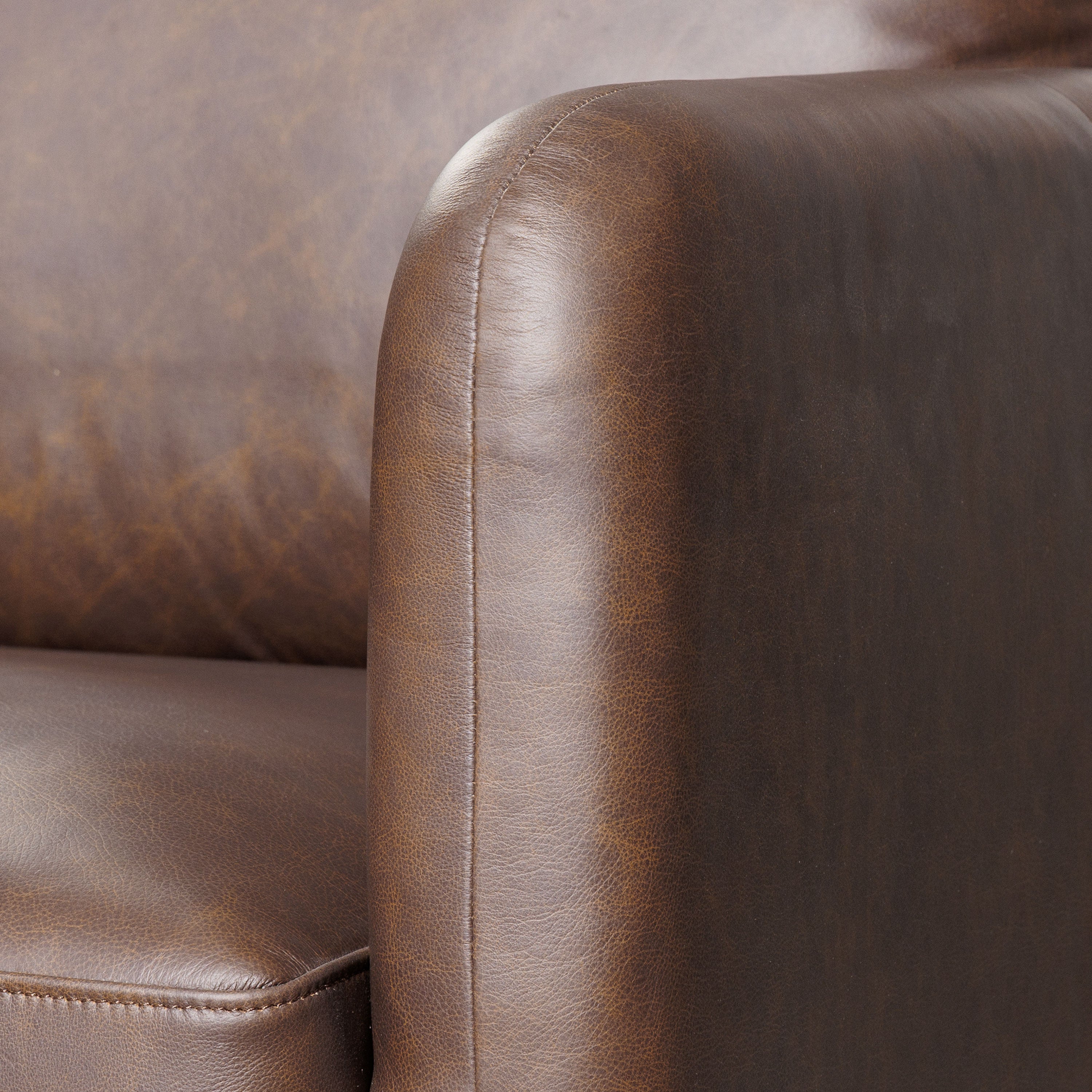 Mid-Century Modern Bridle Brown Leather Lounge Chair with Kiln-Dried