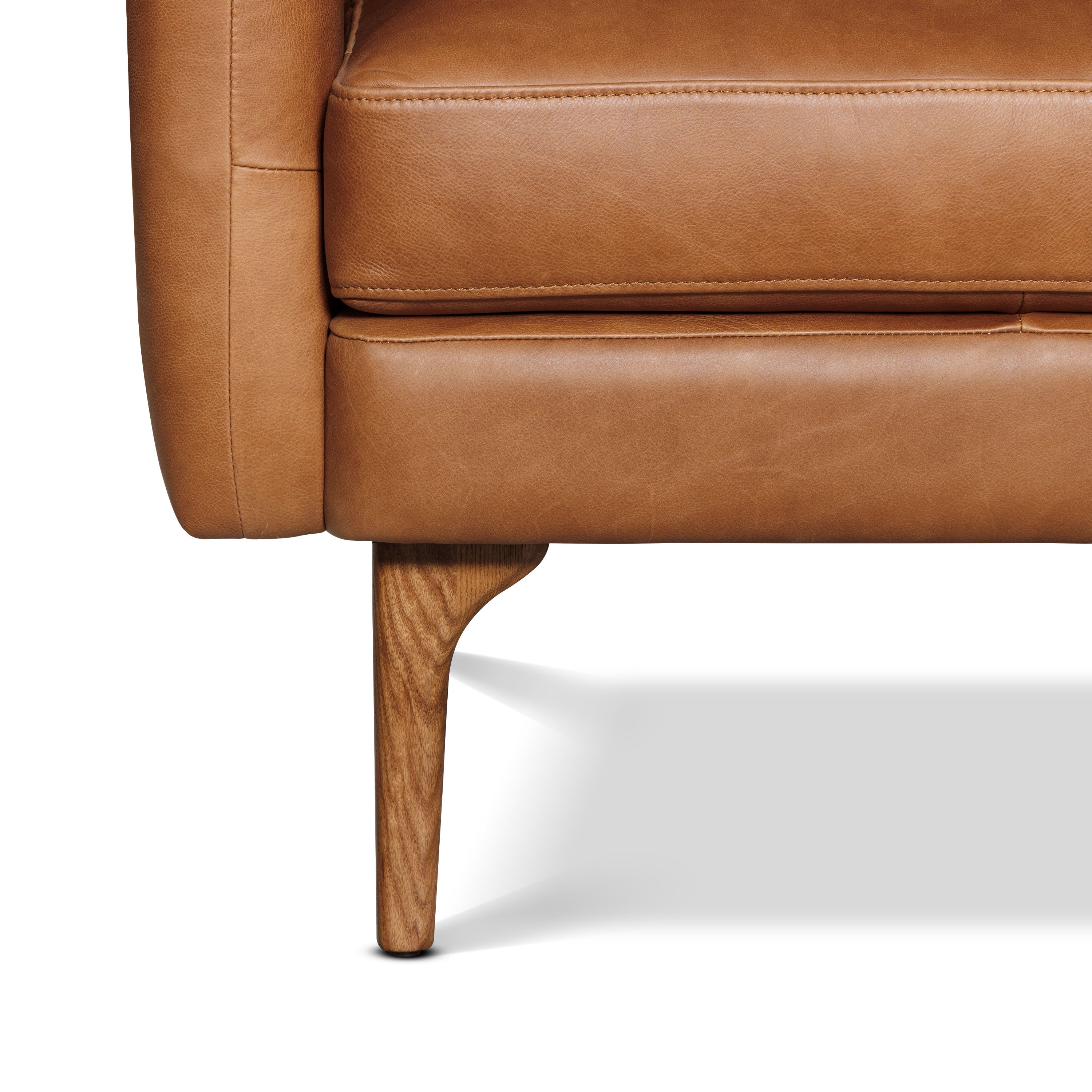 Mid-Century Modern Saddle Tan Leather Lounge Chair with Kiln-Dried