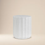 Table d'appoint moderne en béton couleur ivoire avec fabrication résistante aux intempéries