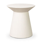 Table d'appoint moderne blanc amande avec conception résistante aux intempéries